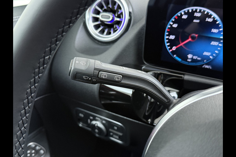 Mercedes-Benz GLA 180 Luxury Line | Pano Memory Multibeam Sfeer Keyless