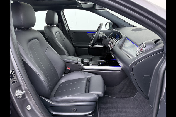 Mercedes-Benz GLA 180 Luxury Line | Pano Memory Multibeam Sfeer Keyless
