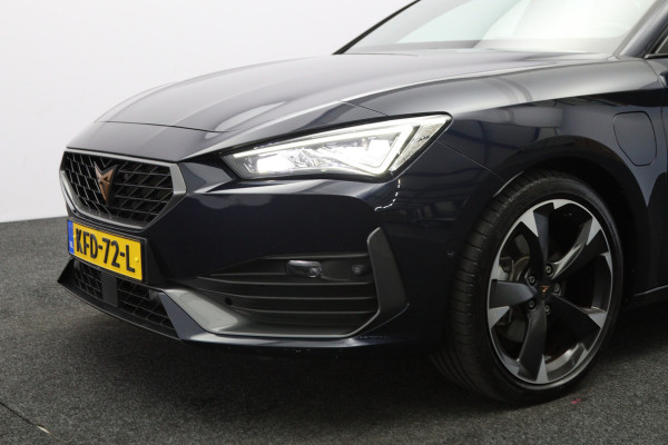 CUPRA Leon 1.4 e-Hybrid 204 PK Business PHEV, Stoelverwarming, Groot-Navigatie, Achteruitrijcamera