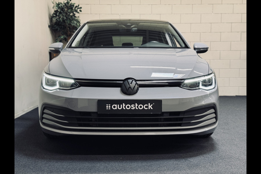 Volkswagen Golf 1.5 eTSI | Panorama | Memory | IQ | HK Audio