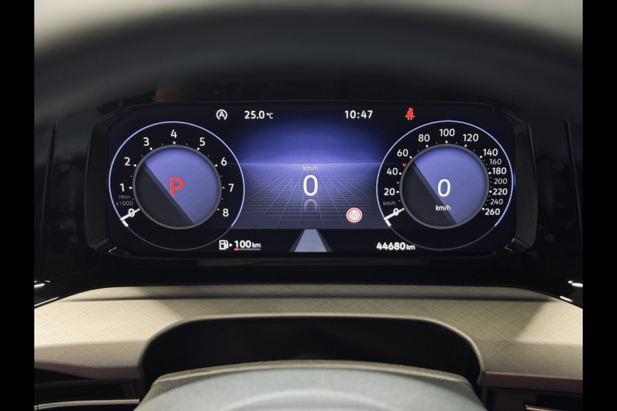 Volkswagen Golf 1.5 eTSI | Panorama | Memory | IQ | HK Audio