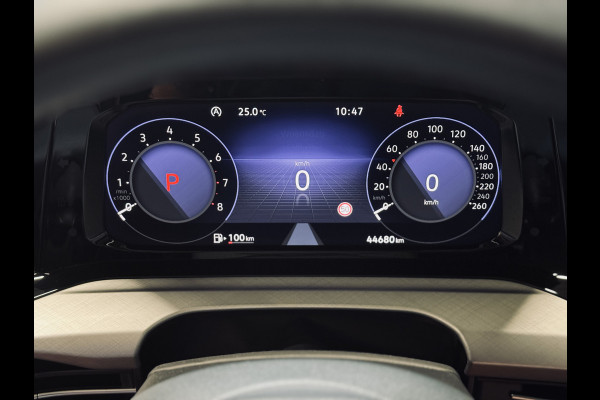 Volkswagen Golf 1.5 eTSI | Panorama | Memory | IQ | HK Audio