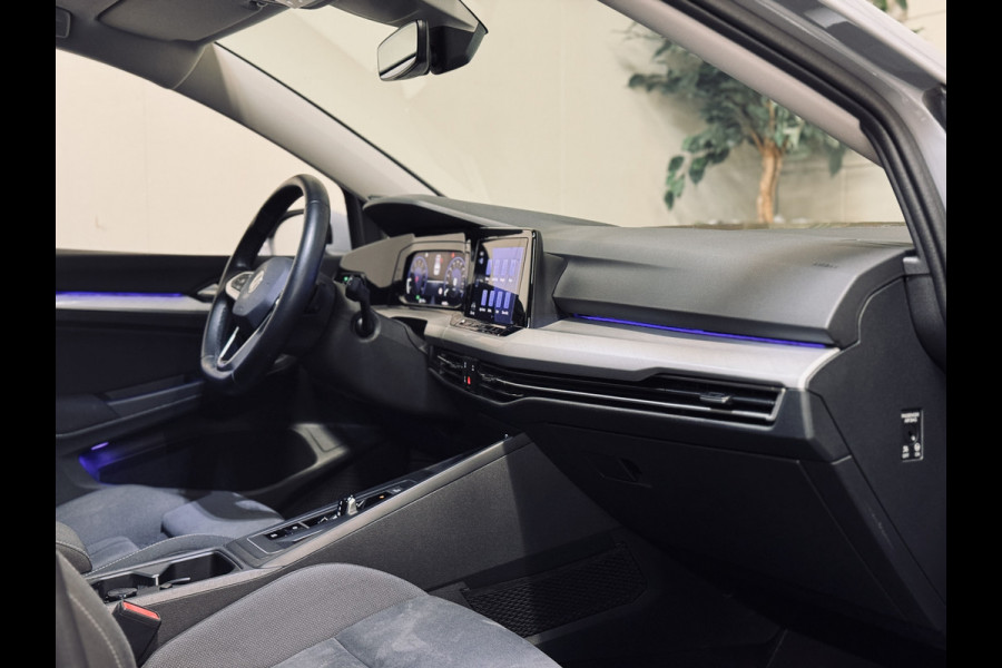Volkswagen Golf 1.5 eTSI | Panorama | Memory | IQ | HK Audio