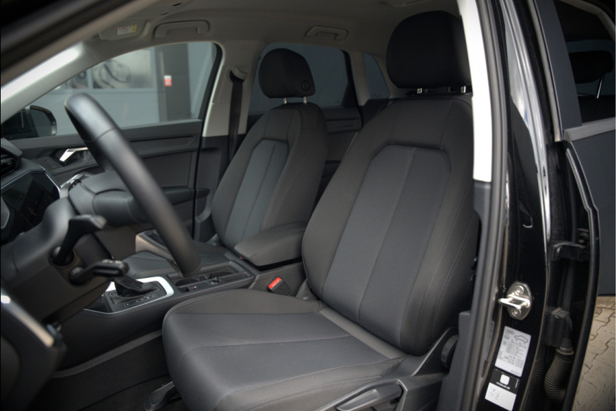 Audi Q3 45 TFSI e Advanced edition | Stoelverwarming | Navigatie | Parkeersensoren | Cruise Control | Matrix LED | DAB | Parkeersensoren | Bluetooth | Trekhaak