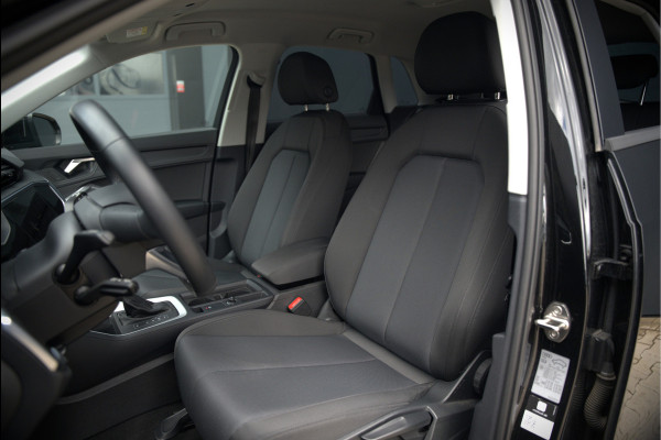 Audi Q3 45 TFSI e Advanced edition | Stoelverwarming | Navigatie | Parkeersensoren | Cruise Control | Matrix LED | DAB | Parkeersensoren | Bluetooth | Trekhaak