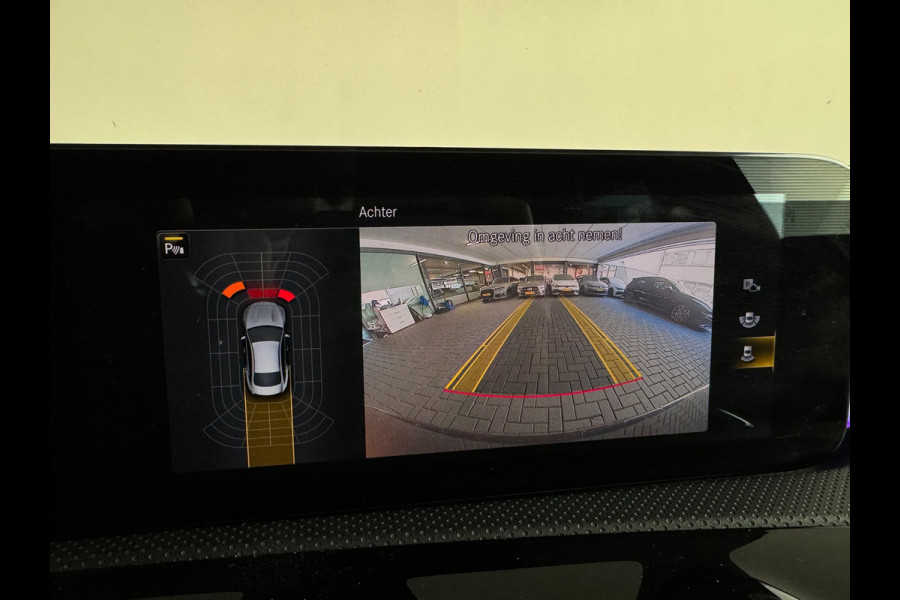 Mercedes-Benz CLA-Klasse 180 AMG Pano|Keyless|Sfeer|Memory|Stoelverwarming|AMG