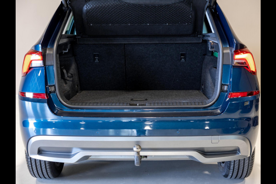 Škoda Kamiq 1.0 TSI Style 110pk / Elektrisch verstelbare stoelen / Panoramadak / Trekhaak / Dodehoek detectie / Achteruitrijcamera / Navigatie / Apple carplay /