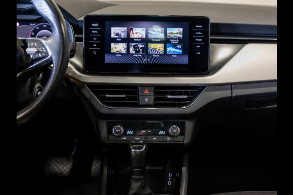 Škoda Kamiq 1.0 TSI Style 110pk / Elektrisch verstelbare stoelen / Panoramadak / Trekhaak / Dodehoek detectie / Achteruitrijcamera / Navigatie / Apple carplay /