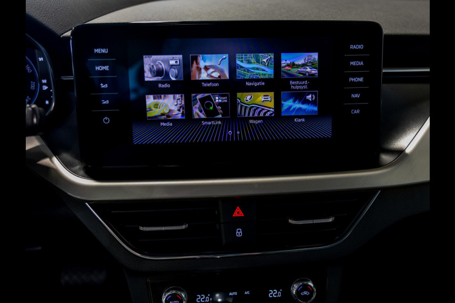 Škoda Kamiq 1.0 TSI Style 110pk / Elektrisch verstelbare stoelen / Panoramadak / Trekhaak / Dodehoek detectie / Achteruitrijcamera / Navigatie / Apple carplay /