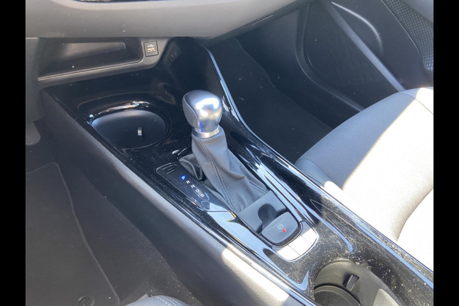 Toyota C-HR 1.8 Hybrid Dynamic Bi-Tone | Stoelverwarming | Apple Carplay / Android Auto