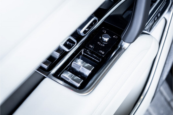 Land Rover Range Rover 3.0 P550e Autobiography PHEV - Panorama | 4x Stoelkoeling | Meridian | Massage | Elek. Trekhaak