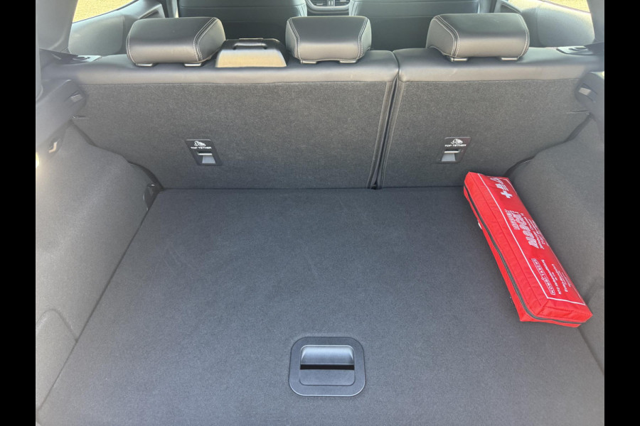 Ford Puma 1.0 EcoBoost Hybrid ST-Line X 125pk B&O Audio | Afneembare Trekhaak | Lederen Bekleding | Adaptieve Cruise | Winterpack | BLIS