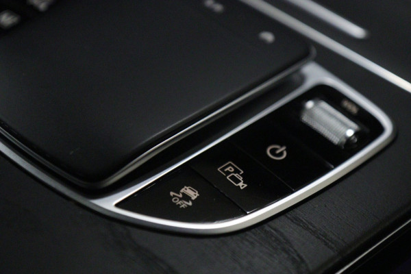 Mercedes-Benz GLC Coupé 300e 4MATIC AMG-LINE PANO/CARPLAY/KEYLESS/SFEERVER/VOL