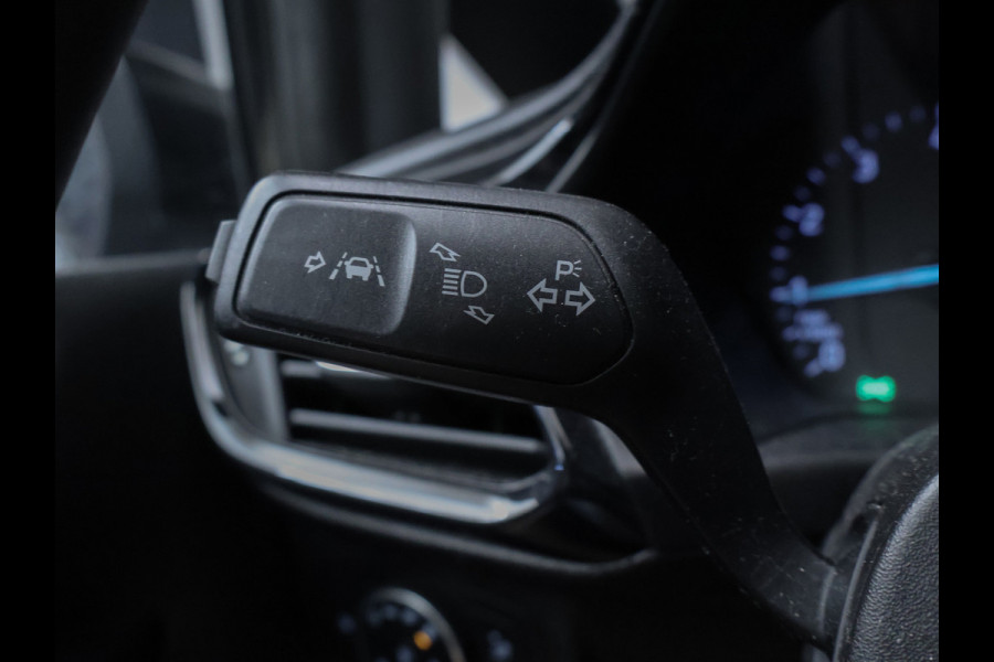 Ford Fiesta 1.1 Sport (APPLE CARPLAY,NAVI,LED,PDC,LANE ASSIST,DAB,BLUETOOTH,SPORTSTOELEN,LM VELGEN,NIEUWE APK,NETTE STAAT)