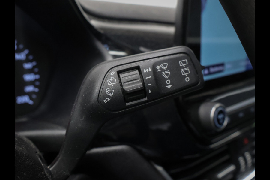Ford Fiesta 1.1 Sport (APPLE CARPLAY,NAVI,LED,PDC,LANE ASSIST,DAB,BLUETOOTH,SPORTSTOELEN,LM VELGEN,NIEUWE APK,NETTE STAAT)