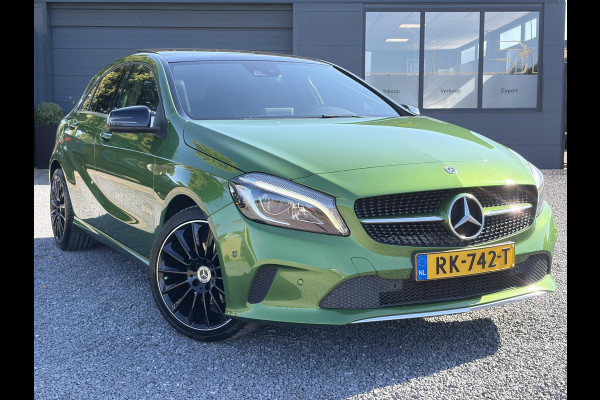 Mercedes-Benz A-Klasse 160 Ambition Automaat l Dealer Onderhouden l Pano l Carplay l Stoelverw l Navi l Halfleder l Pdc l LED l Clima l Cruise l Lm velgen l 102pk l N.A.P l Apk tot 07-2027