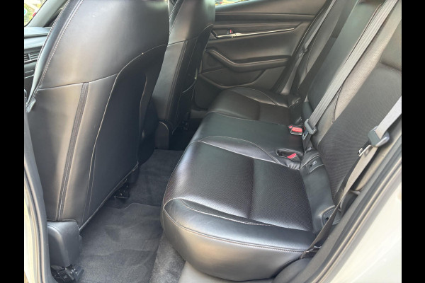 Mazda 3 2.0 e-SkyActiv-X M Hybrid 180 Comfort met Bose | Leer | Achteruitrij Camera |