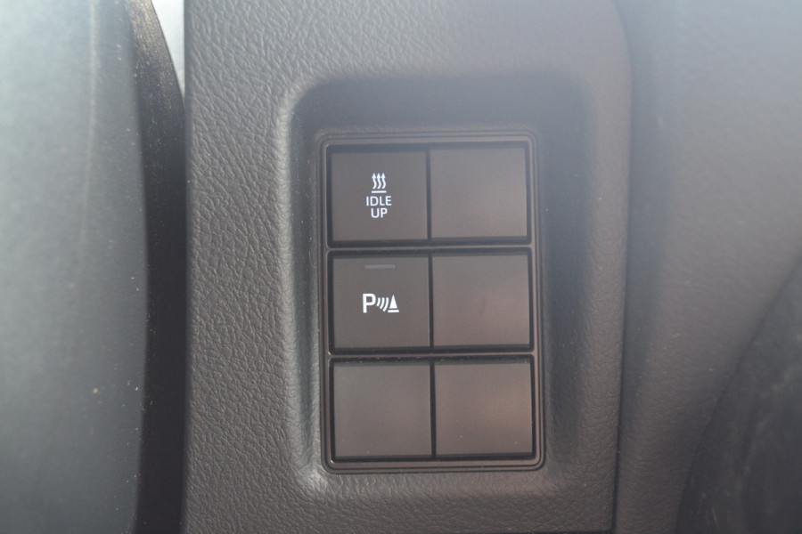 Toyota Land Cruiser 150 2.8 D-4D-F Challenger Window Van 204 PK