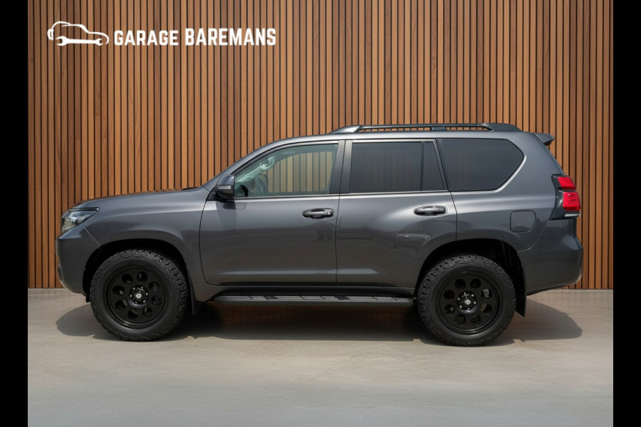 Toyota Land Cruiser 150 2.8 D-4D-F Challenger Window Van