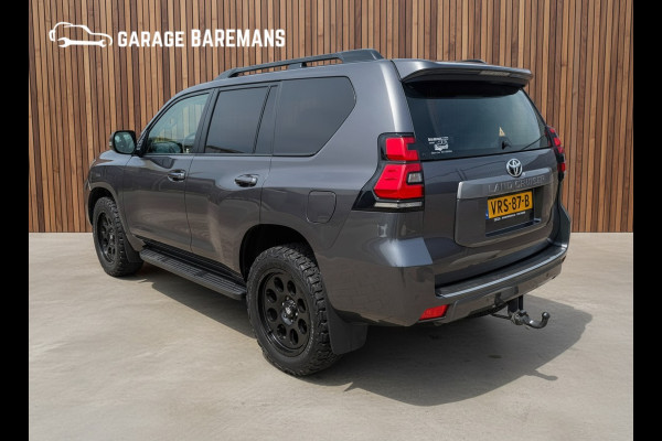 Toyota Land Cruiser 150 2.8 D-4D-F Challenger Window Van