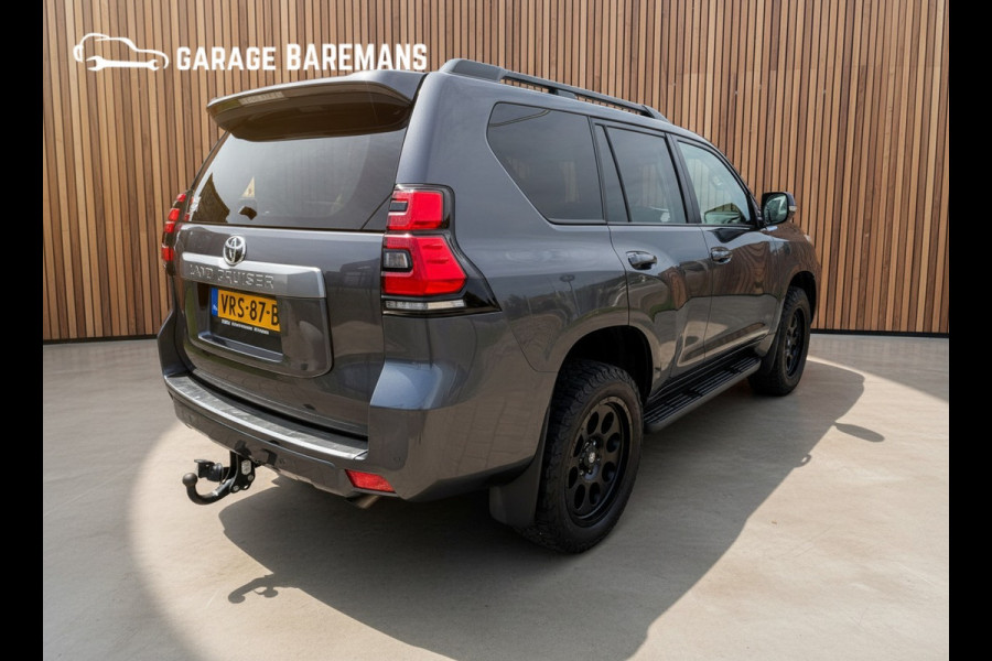 Toyota Land Cruiser 150 2.8 D-4D-F Challenger Window Van