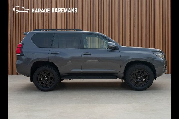 Toyota Land Cruiser 150 2.8 D-4D-F Challenger Window Van