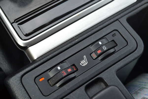 Toyota Land Cruiser 150 2.8 D-4D-F Challenger Window Van