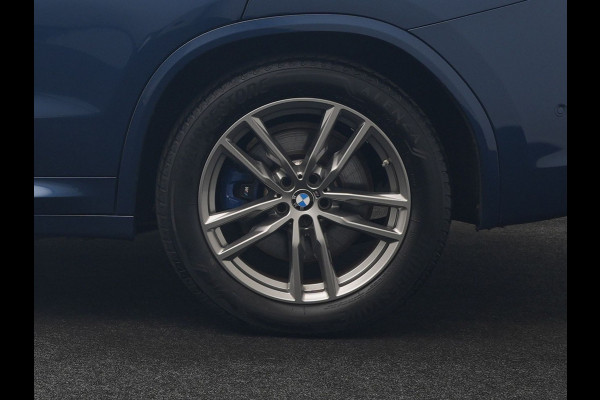 BMW X3 xDrive30e M Sport PHEV 293pk | Trekhaak Afn. | Panodak | Head Up | Camera | Lederen Sportstoelen Memory & Verwarmd | Adaptive LED | Sfeerverlichting | Blis | Keyless | Navigatie | 19"L.M | Plug In Hybrid |