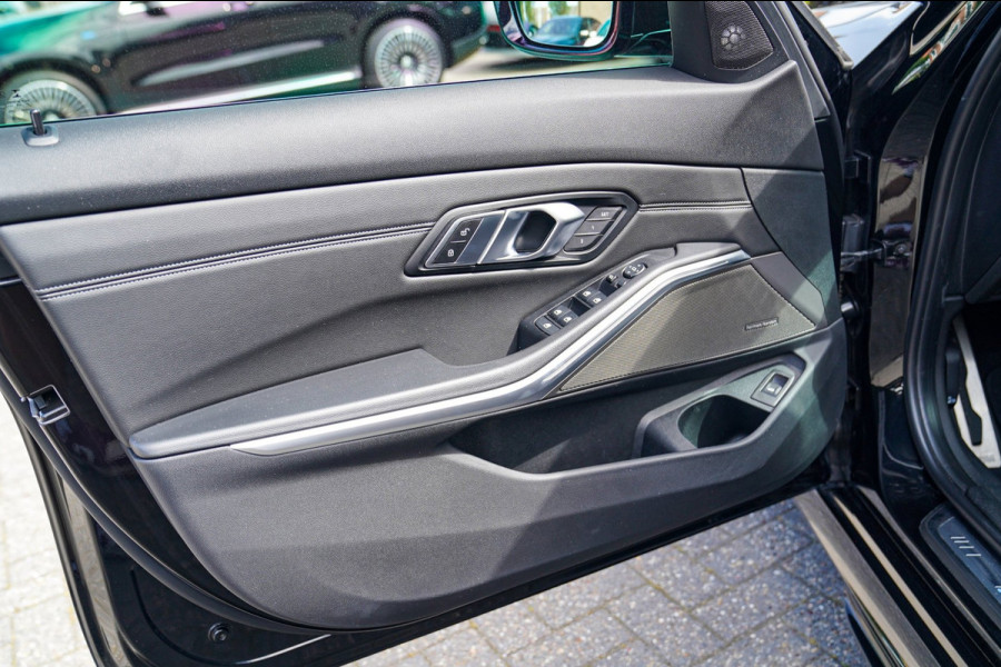 BMW 3-serie M340i xDrive High Executive Edition | Harman Kardon | HuD | Schuif/kanteldak | 360 cam | Adaptieve Cruise | 374 PK