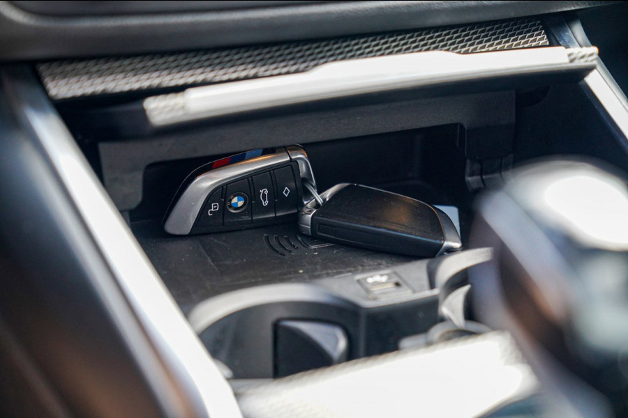 BMW 3-serie M340i xDrive High Executive Edition | Harman Kardon | HuD | Schuif/kanteldak | 360 cam | Adaptieve Cruise | 374 PK