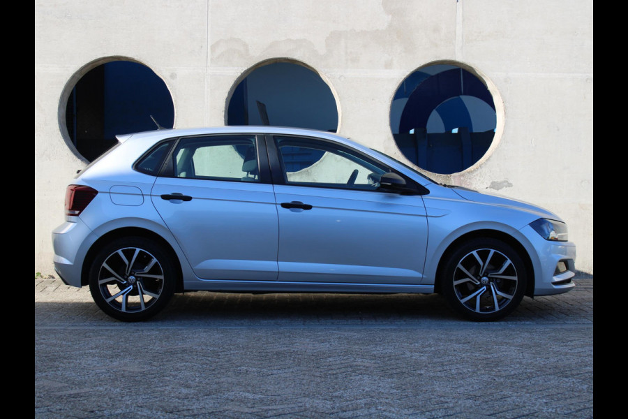 Volkswagen Polo 1.0 MPI Trendline | MULTI MEDIA DISPLAY | AIRCO | 12 MAANDEN BOVAG GARANTIE |