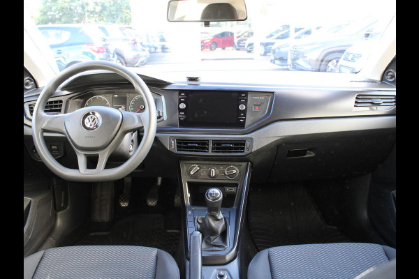 Volkswagen Polo 1.0 MPI Trendline | MULTI MEDIA DISPLAY | AIRCO | 12 MAANDEN BOVAG GARANTIE |