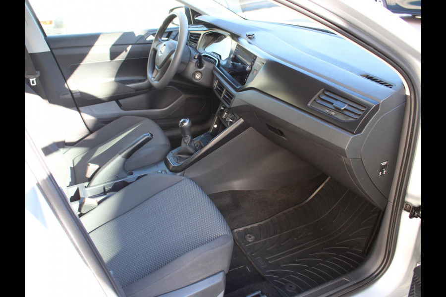 Volkswagen Polo 1.0 MPI Trendline | MULTI MEDIA DISPLAY | AIRCO | 12 MAANDEN BOVAG GARANTIE |