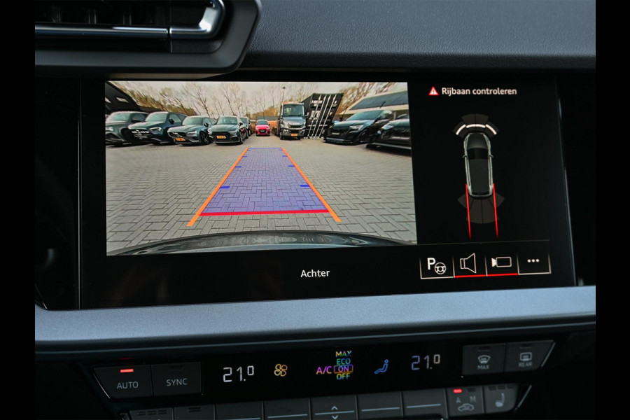 Audi A3 Sportback 45 TFSI e S edition Competition | Nardo Grey | Panoramadak | 5 jr garantie | Ambiance interieur | Sonos Sound | Active Cruise | S-Seats + Memory | Head-Up | Camera | Stoelverwarming | Keyless |
