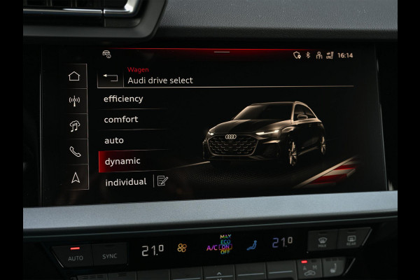 Audi A3 Sportback 45 TFSI e S edition Competition | Nardo Grey | Panoramadak | 5 jr garantie | Ambiance interieur | Sonos Sound | Active Cruise | S-Seats + Memory | Head-Up | Camera | Stoelverwarming | Keyless |