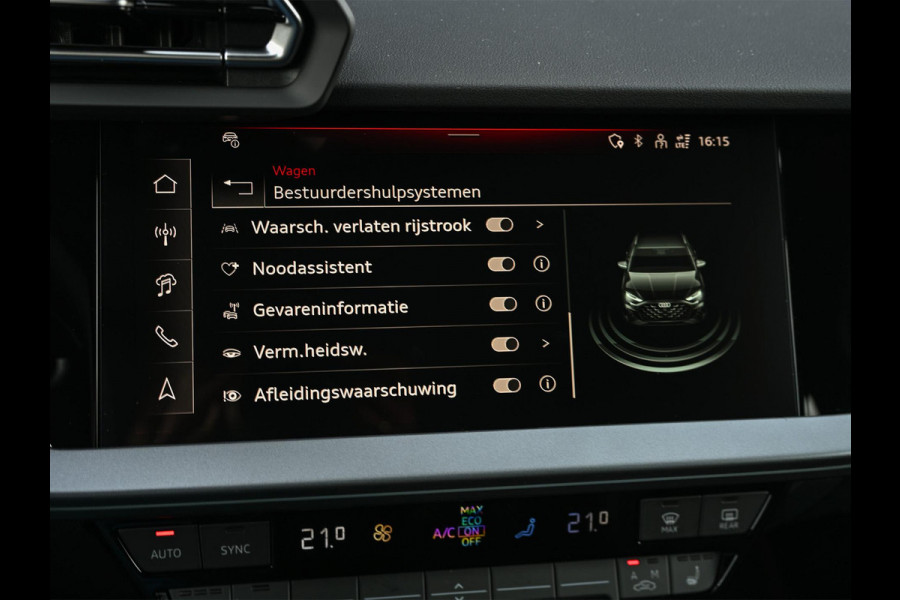 Audi A3 Sportback 45 TFSI e S edition Competition | Nardo Grey | Panoramadak | 5 jr garantie | Ambiance interieur | Sonos Sound | Active Cruise | S-Seats + Memory | Head-Up | Camera | Stoelverwarming | Keyless |