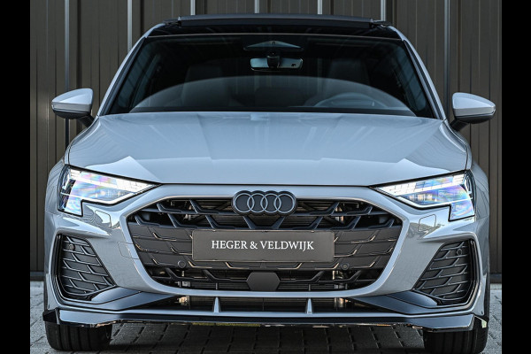 Audi A3 Sportback 45 TFSI e S edition Competition | Nardo Grey | Panoramadak | 5 jr garantie | Ambiance interieur | Sonos Sound | Active Cruise | S-Seats + Memory | Head-Up | Camera | Stoelverwarming | Keyless |