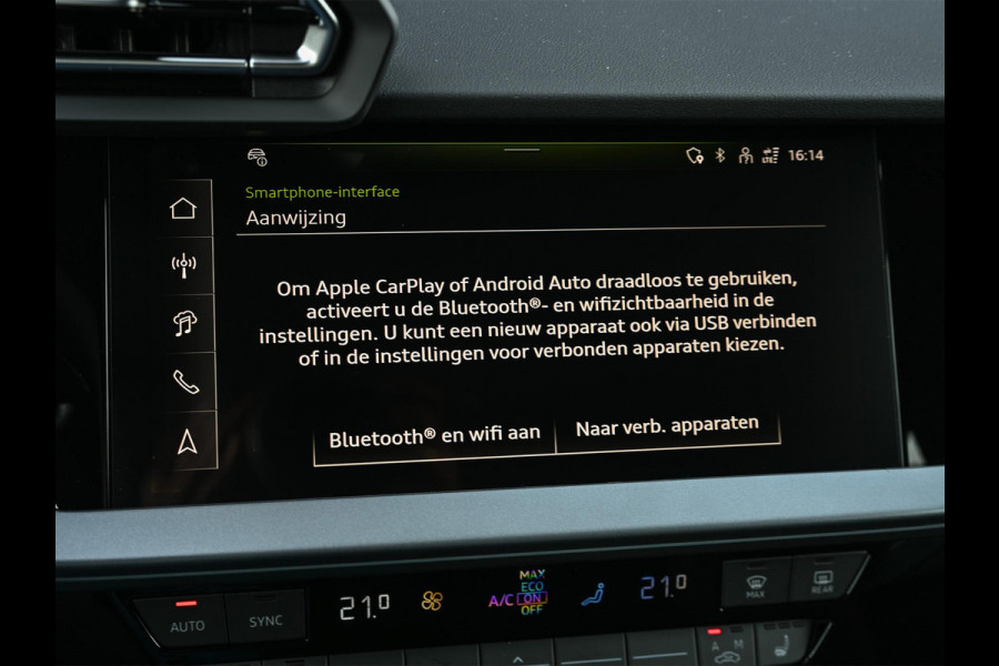 Audi A3 Sportback 45 TFSI e S edition Competition | Nardo Grey | Panoramadak | 5 jr garantie | Ambiance interieur | Sonos Sound | Active Cruise | S-Seats + Memory | Head-Up | Camera | Stoelverwarming | Keyless |