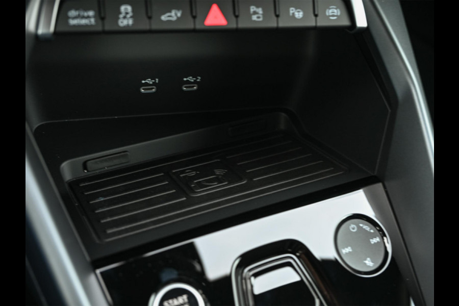 Audi A3 Sportback 45 TFSI e S edition Competition | Nardo Grey | Panoramadak | 5 jr garantie | Ambiance interieur | Sonos Sound | Active Cruise | S-Seats + Memory | Head-Up | Camera | Stoelverwarming | Keyless |