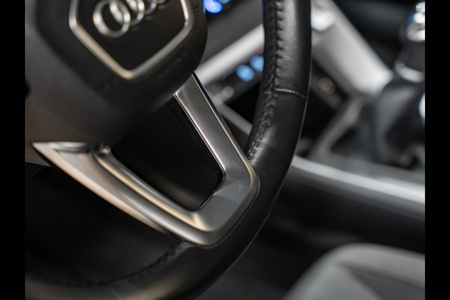 Audi Q3 35 TFSI Pro Line business, Apple Carplay, Matrix Led, ACC, Android Auto, Blind spot, PDC, Volledig Onderhouden