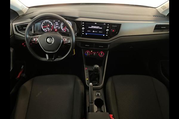 Volkswagen Polo 1.0 TSI Comfortline AIRCO CRUISE NAVI APPLE CARPLAY PRIVACY GLAS LM VELGENPARKEERSENSOREN