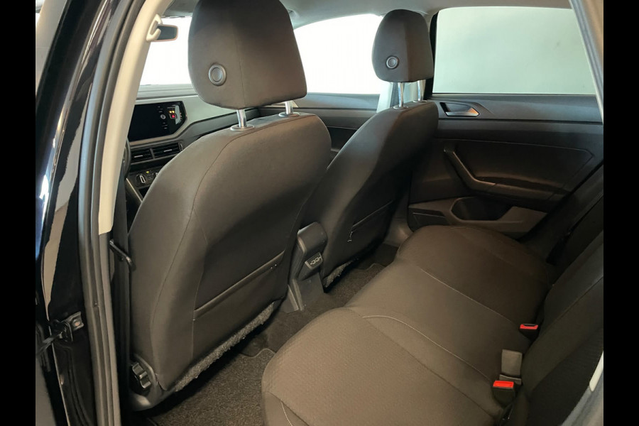 Volkswagen Polo 1.0 TSI Comfortline AIRCO CRUISE NAVI APPLE CARPLAY PRIVACY GLAS LM VELGENPARKEERSENSOREN