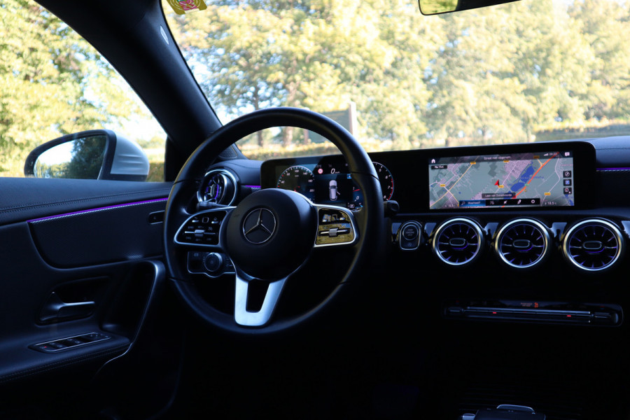 Mercedes-Benz CLA-Klasse Shooting Brake 180 Business Solution Luxury | Panoramadak |