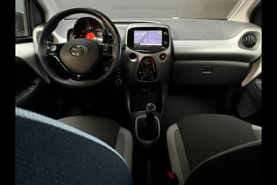 Toyota Aygo X-Nav camera airco nap 5drs apple carplay