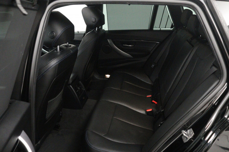BMW 3 Serie Touring 320i Edition M Sport Shadow High Executive (PANORAMADAK, STOELVERWARMING, CAMERA, CRUISE C
