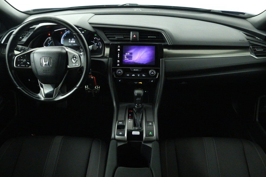 Honda Civic 1.0 i-VTEC Elegance (TREKHAAK, DIGITALE COCKPIT, CAMERA, STOELVERWARMING, CRUISE ADAPTIEF,