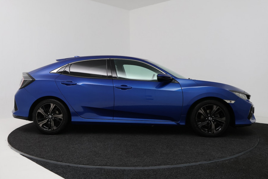 Honda Civic 1.0 i-VTEC Elegance (TREKHAAK, DIGITALE COCKPIT, CAMERA, STOELVERWARMING, CRUISE ADAPTIEF,