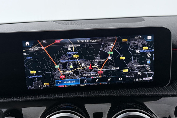 Mercedes-Benz A-Klasse 200 Business Solution AMG (NAVIGATIE, CAMERA, STOELVERWARMING, LED, PDC)
