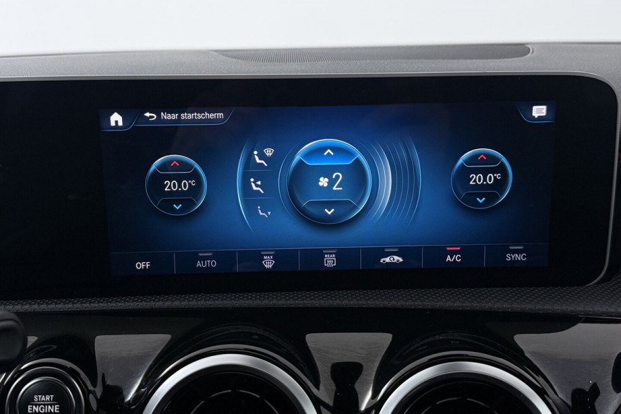 Mercedes-Benz A-Klasse 180 Business Solution AMG (PANORAMADAK, STOELVERWARMING, PDC, CAMERA, NAVIGATIE)