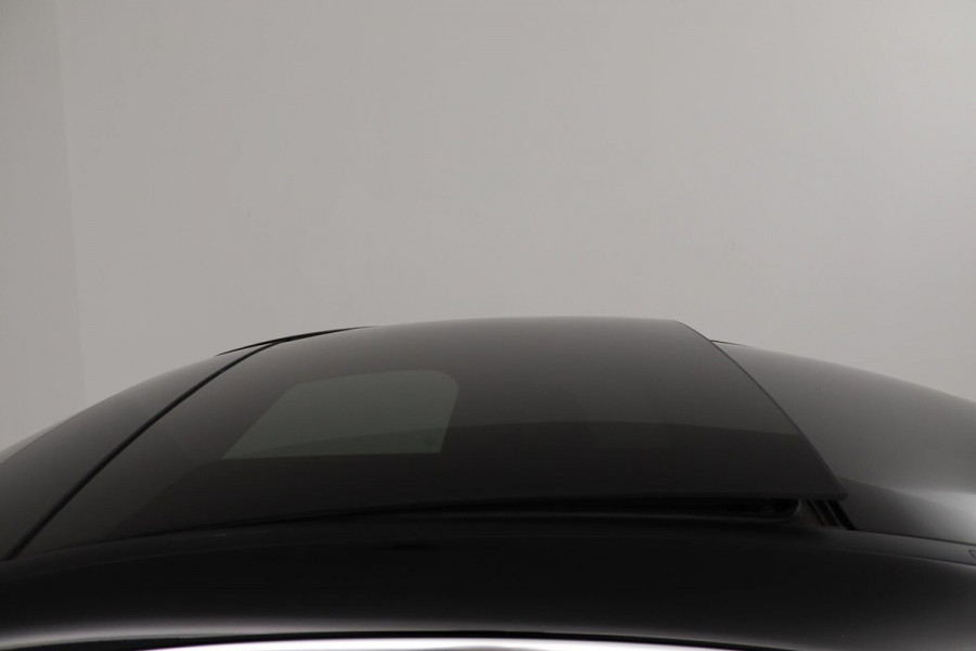Mercedes-Benz CLA-Klasse 180 Business Solution AMG (PANORAMADAK, AFNEEMBARE TREKHAAK, SFEERVERLICHTING, STOELVERWAR